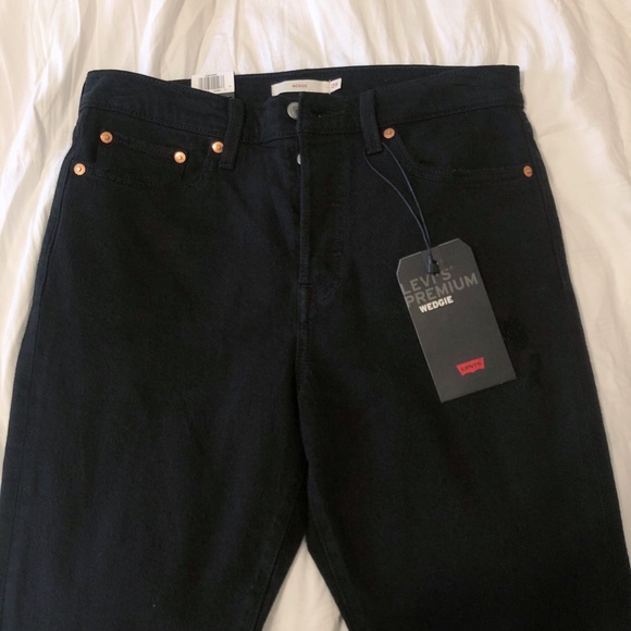 NWT Levi Wedgie Icon - Picture 5 of 8